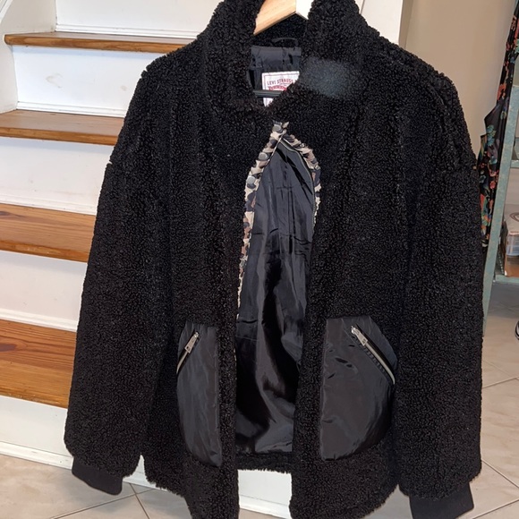 Gorgeous Levi Jacket! - Picture 1 of 6